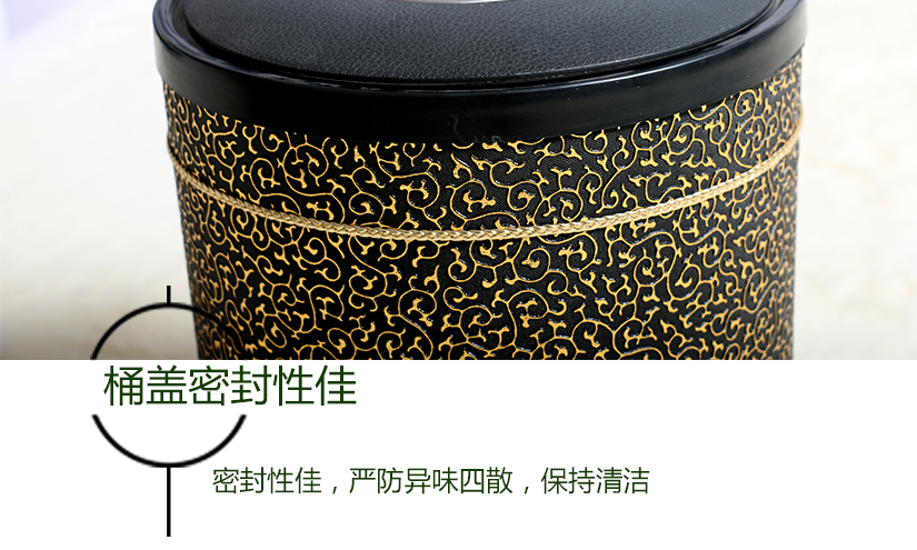桶蓋密封性佳，防止異味亂竄，保持清新